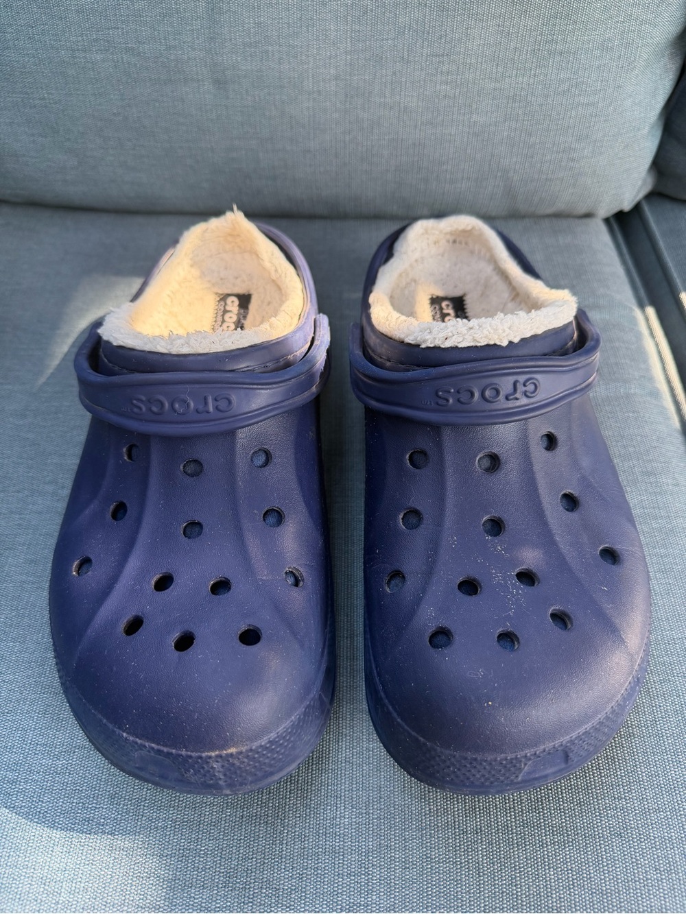 CROCS Navy Blue Fleece-Lined Men’s Clogs
